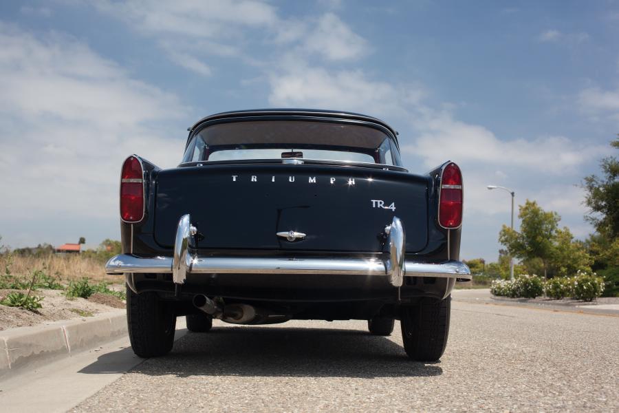 Triumph TR4 Surrey Top 1961 года  (фото 38 из 52)